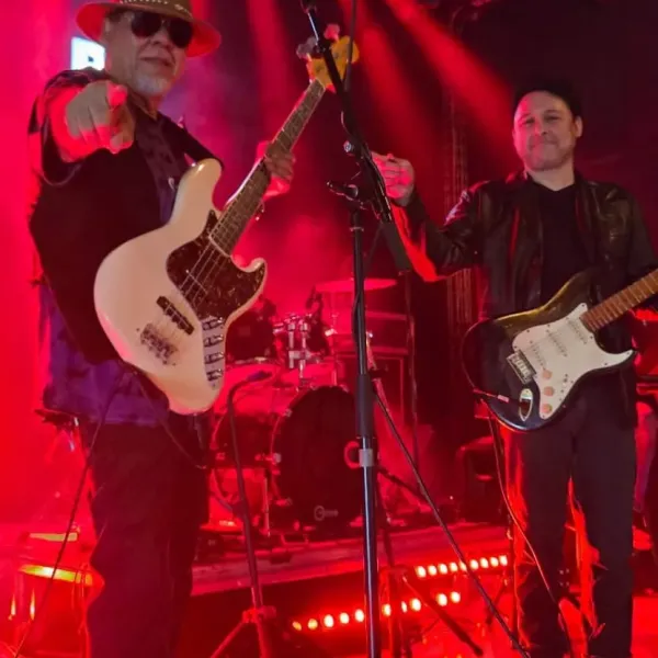 Backdraft Live Cover Band – Sábado 7