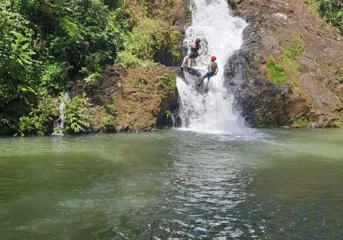 Rappelling at Filipinas Waterfall