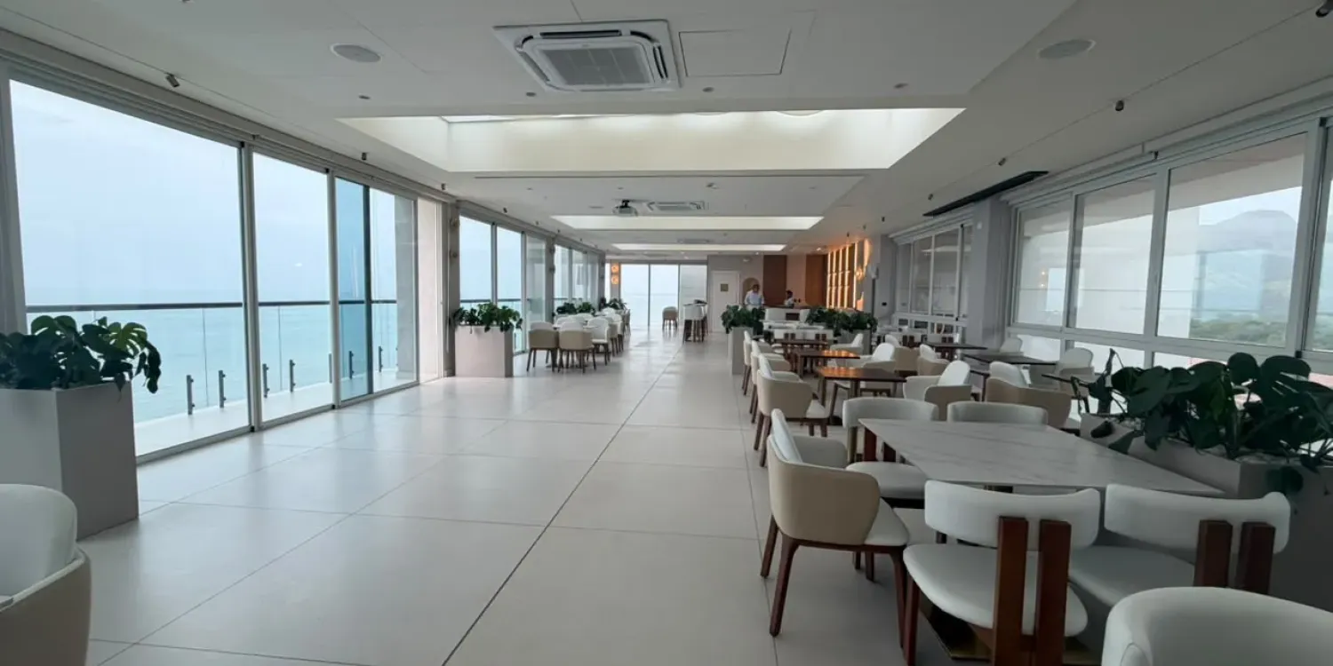 Conoce Sky View Rooftop