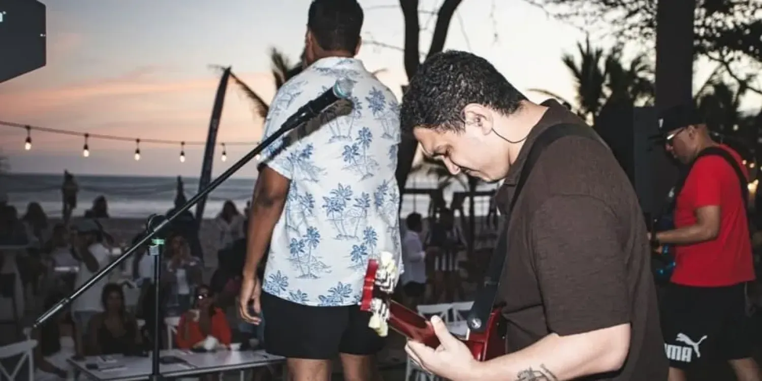 Summer Keeps Heating Up in Caracol with Llevarte a Marte